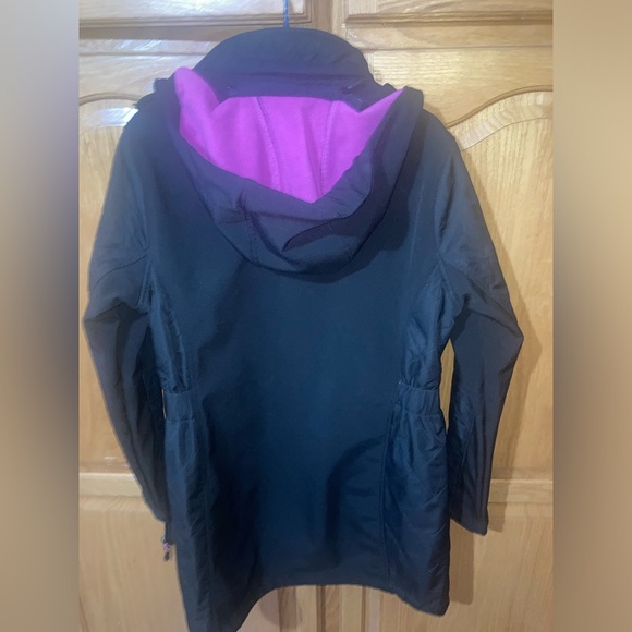 New Balance jacket - Picture 2 of 4